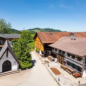 Bed & Breakfast Haus Magnushof, Eisenberg (Bavaria)